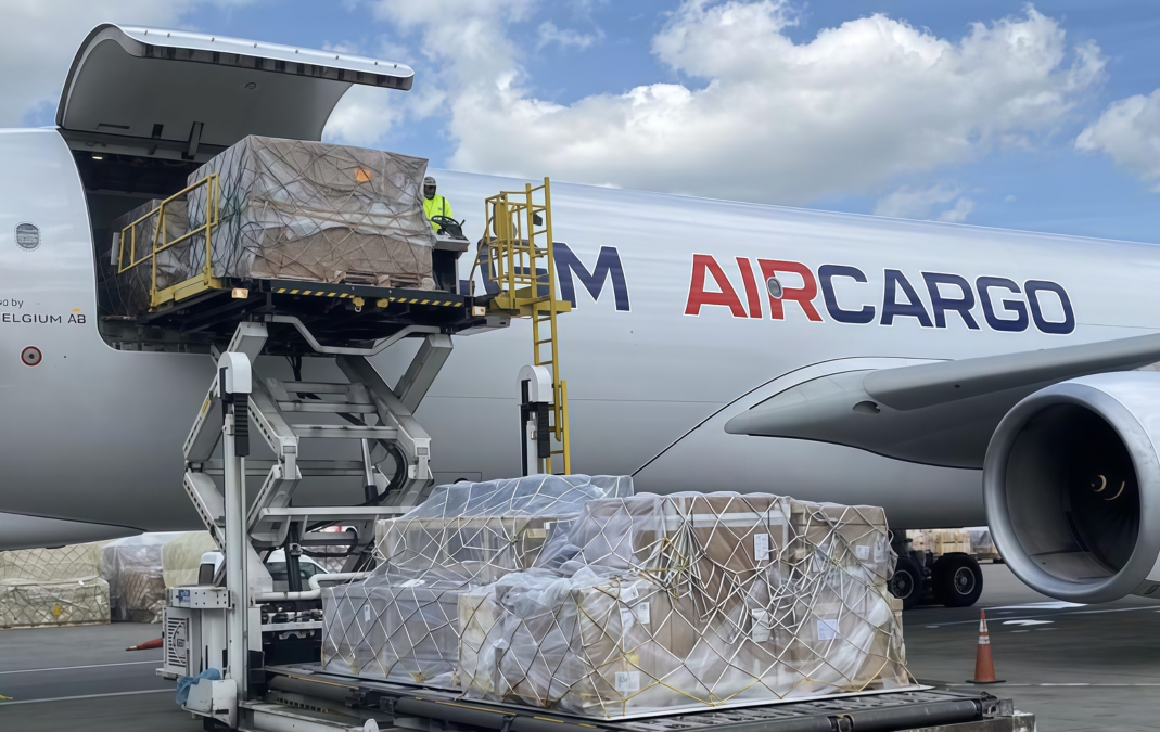 Aircraft transport disaster relief tents